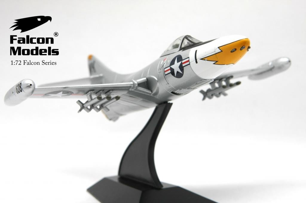 Falcon FA721009 1:72 USMC F9F-5 VMF-224