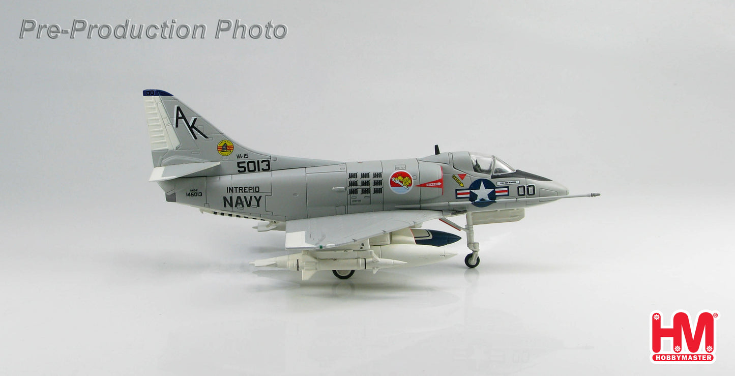 Hobby Master HA1416 1:72 A-4D Skyhawk USN VA-15 Valions, USS Intrepid, Vietnam