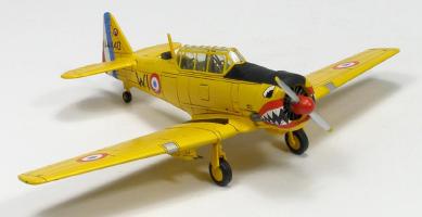 Hobby Master HA1505 T - 6G Texan Escadrille EALA 13/72 114 - 440, Armee de L'Air Ain Oussera (Algeria) 1961