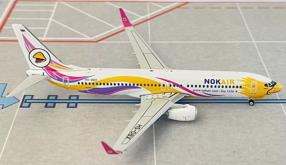 Phoenix 11721 1:400 NokAir Boeing 737-800 HS-DBX