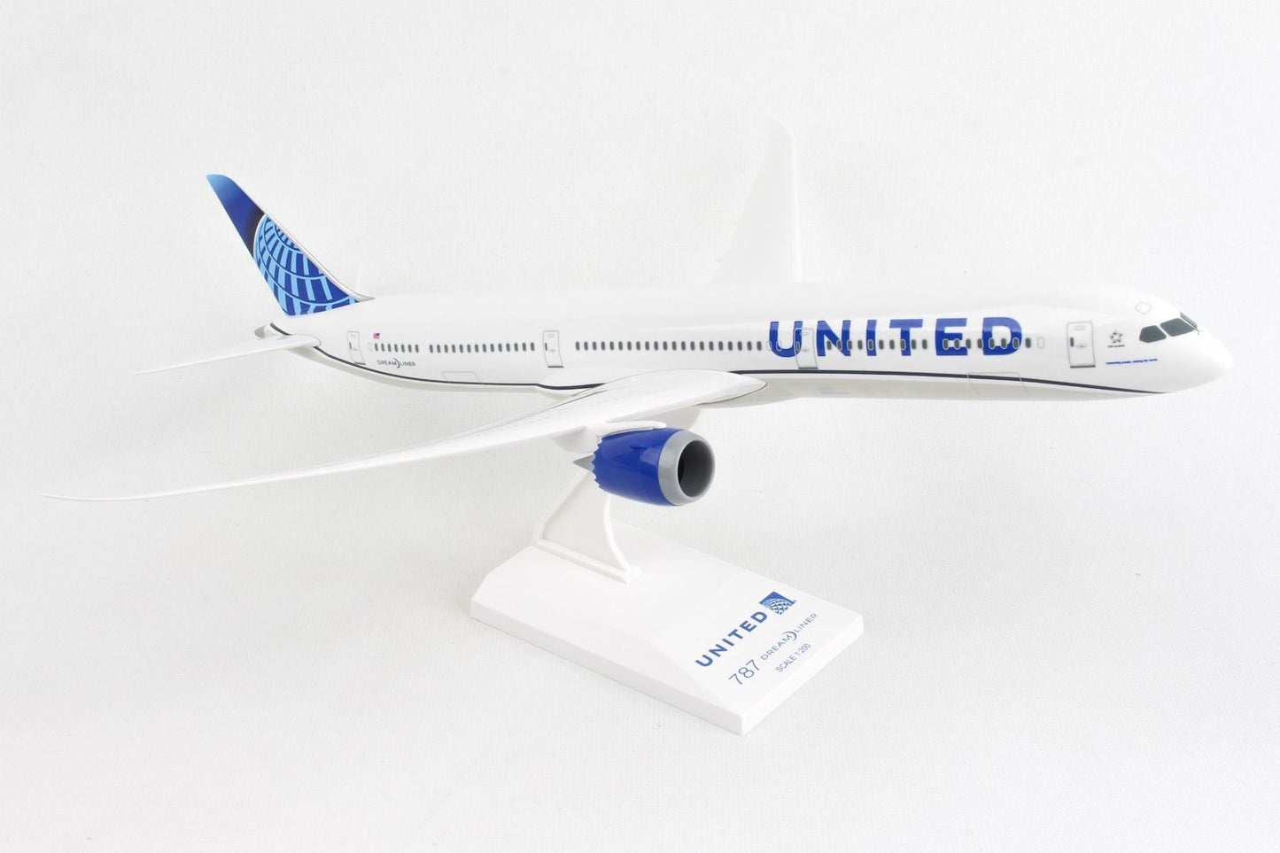 SkyMarks 1:200 United Boeing 787-10 N12010 New livery SKR1050