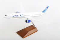 SkyMarks 1:200 United Boeing 787-10 N12010 SKR5170