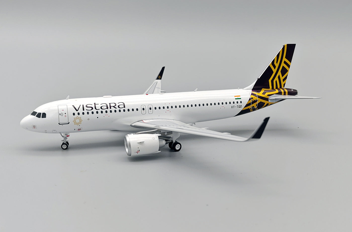 Pre-Order InFlight200 IF320UK0124 1:200 Vistara A320-251N Vistara VT-TQD