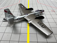 Sky Classics 1:200 USAF B-45 84th BS Sculthorpe 1955