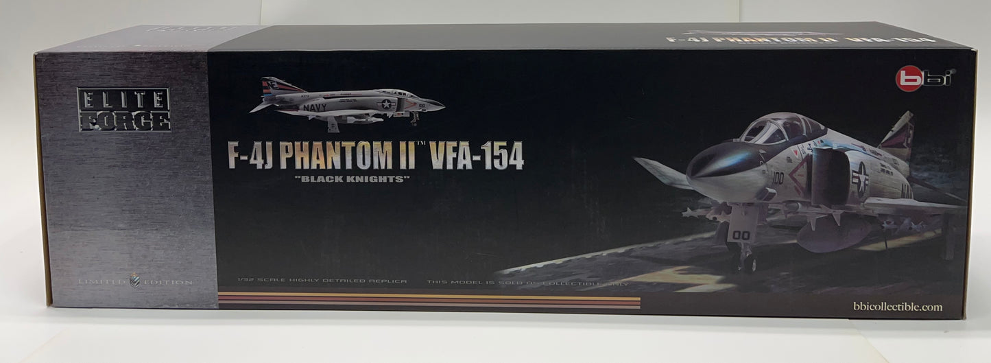 BBI Elite Force 004233 1:32 F-4J Phantom VFA-154 Black Knights