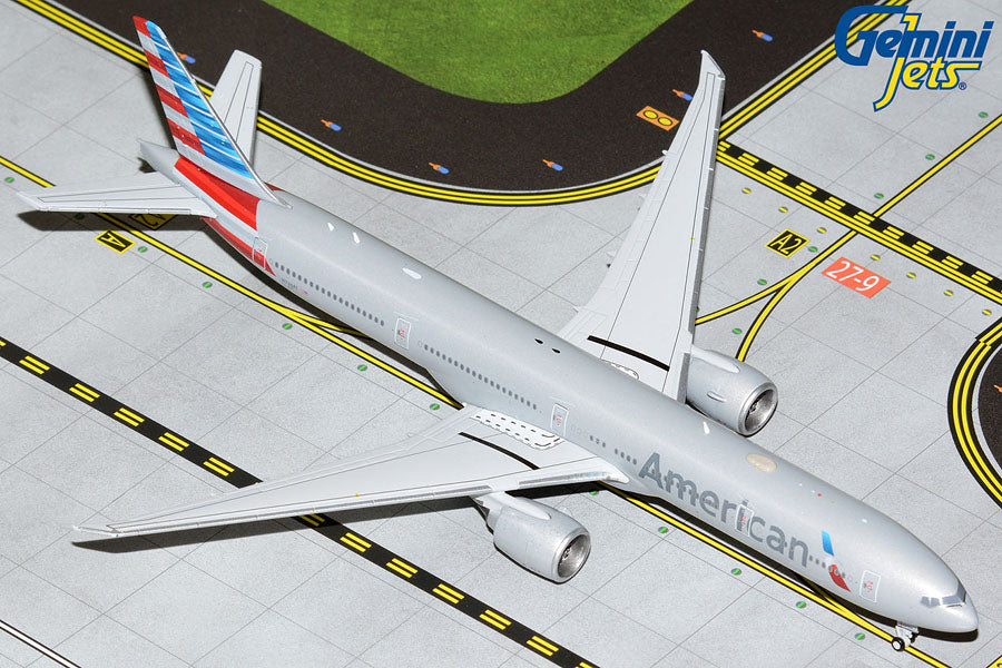 Gemini Jets GJAAL2069 1:400 American Airlines Boeing 777-300ER