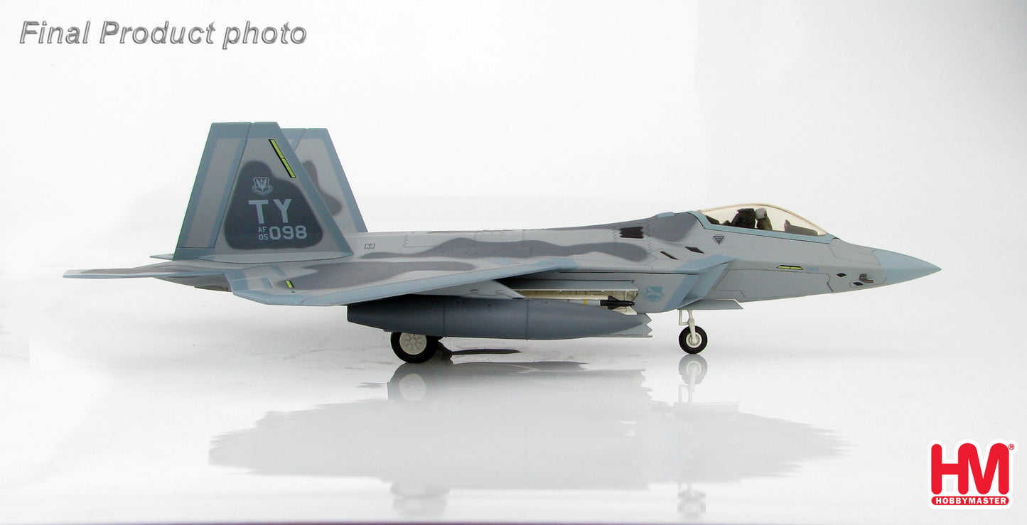 Hobby Master HA2816 1:72 F-22 Raptor 05-4098, 95th FS, August 2015