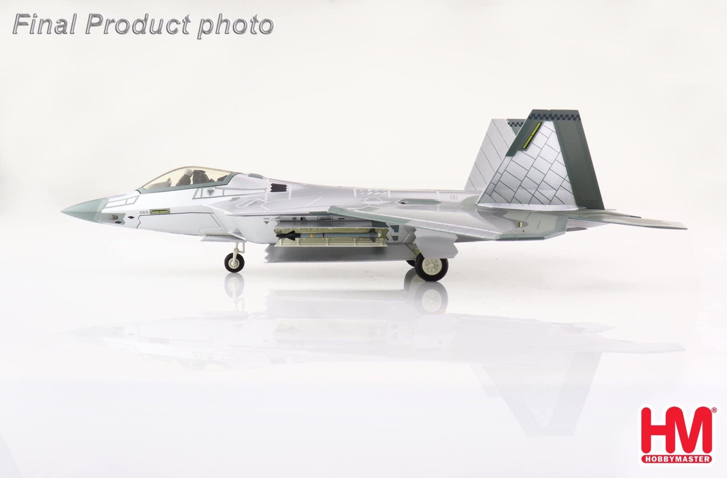 Hobby Master HA2823 1:72 F-22A Raptor "Mirror Coating"