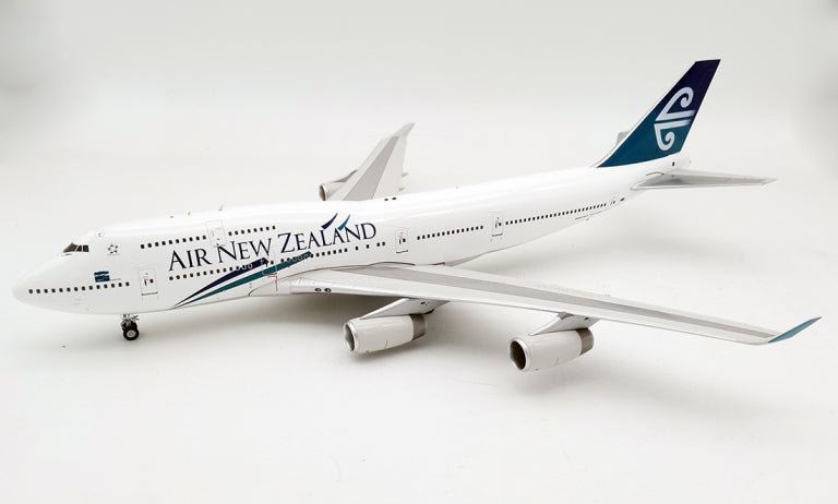 InFlight IF744NZ0820 1:200 Air New Zealand Boeing 747-419