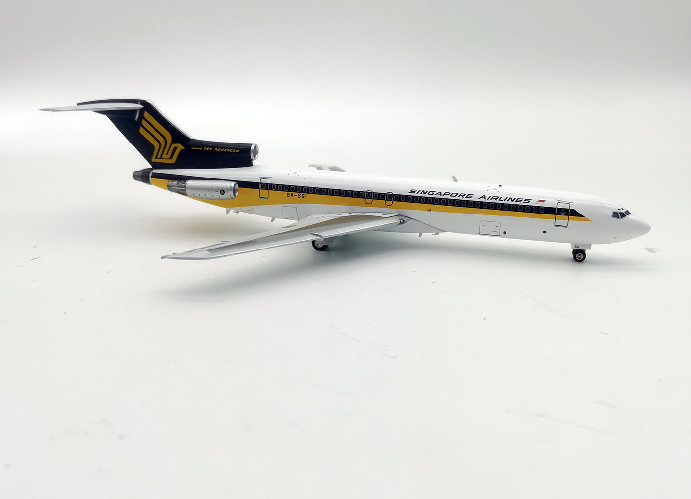 JFox JF-727-2-003 1:200 Singapore Airlines Boeing 727-200