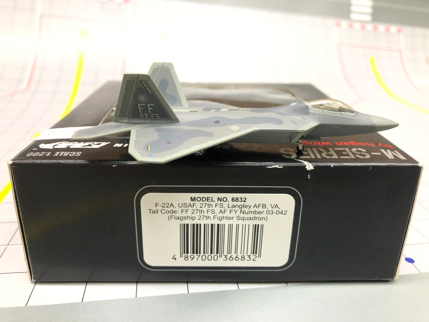 Hogan Wings 1:200 USAF F-22 6832